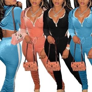 Fitted VELOUR Jogger Set 
S M L - ALL Colors available ⬇️
Black…..Blue…..Peach